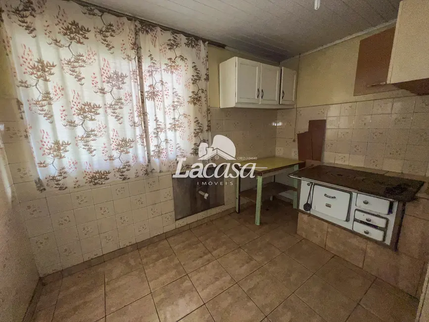 Foto 9 de Casa com 4 quartos à venda, 150m2 em Santa Cruz, Guarapuava - PR