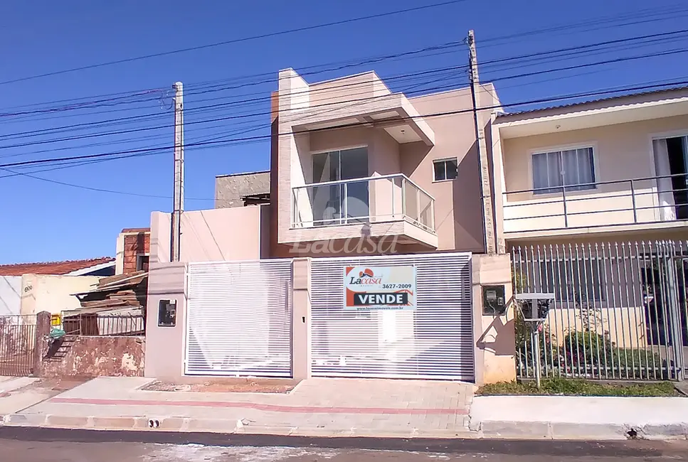 Foto 2 de Sobrado com 3 quartos à venda, 106m2 em Dos Estados, Guarapuava - PR