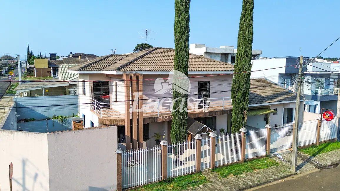 Foto 1 de Sobrado com 4 quartos à venda, 275m2 em Alto da XV, Guarapuava - PR