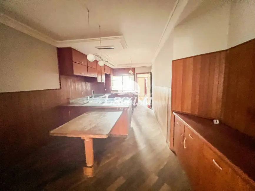 Foto 5 de Apartamento com 4 quartos à venda, 235m2 em Centro, Guarapuava - PR