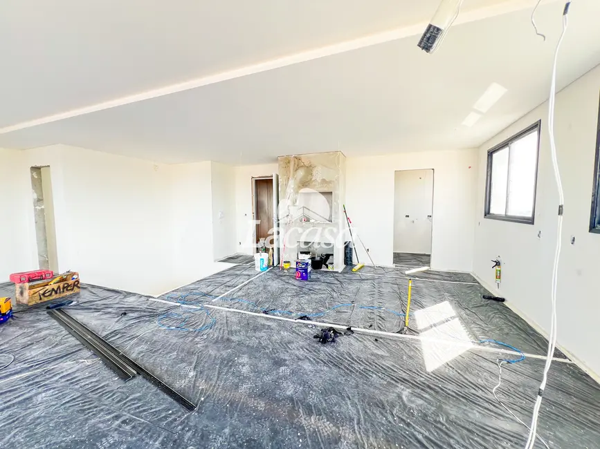 Foto 3 de Apartamento com 3 quartos à venda, 153m2 em Centro, Guarapuava - PR