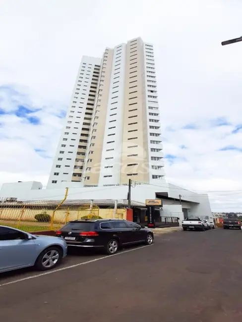 Foto 8 de Apartamento com 4 quartos à venda, 270m2 em Centro, Guarapuava - PR