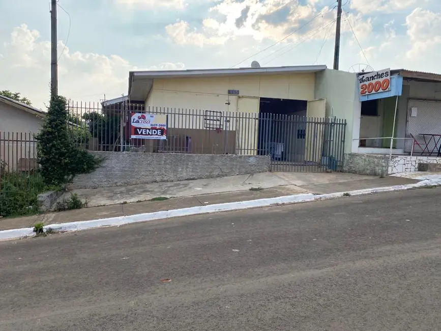 Foto 1 de Casa com 2 quartos à venda, 95m2 em Guarapuava - PR