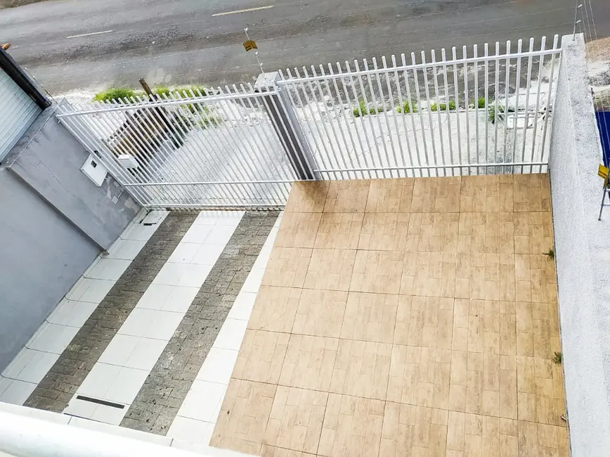 Foto 4 de Sobrado com 3 quartos à venda, 200m2 em Santana, Guarapuava - PR