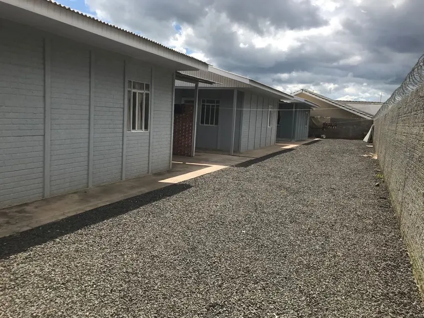 Foto 2 de Casa com 2 quartos para alugar, 60m2 em Santa Cruz, Guarapuava - PR
