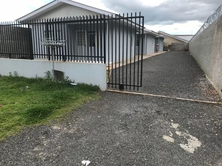 Foto 1 de Casa com 2 quartos para alugar, 60m2 em Santa Cruz, Guarapuava - PR