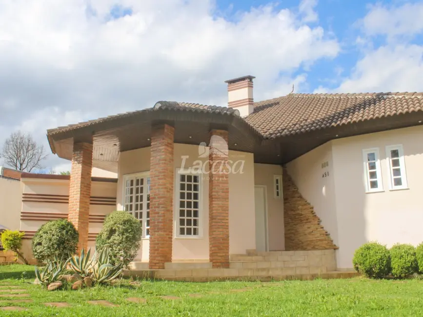 Foto 1 de Casa com 1 quarto à venda, 310m2 em Santana, Guarapuava - PR