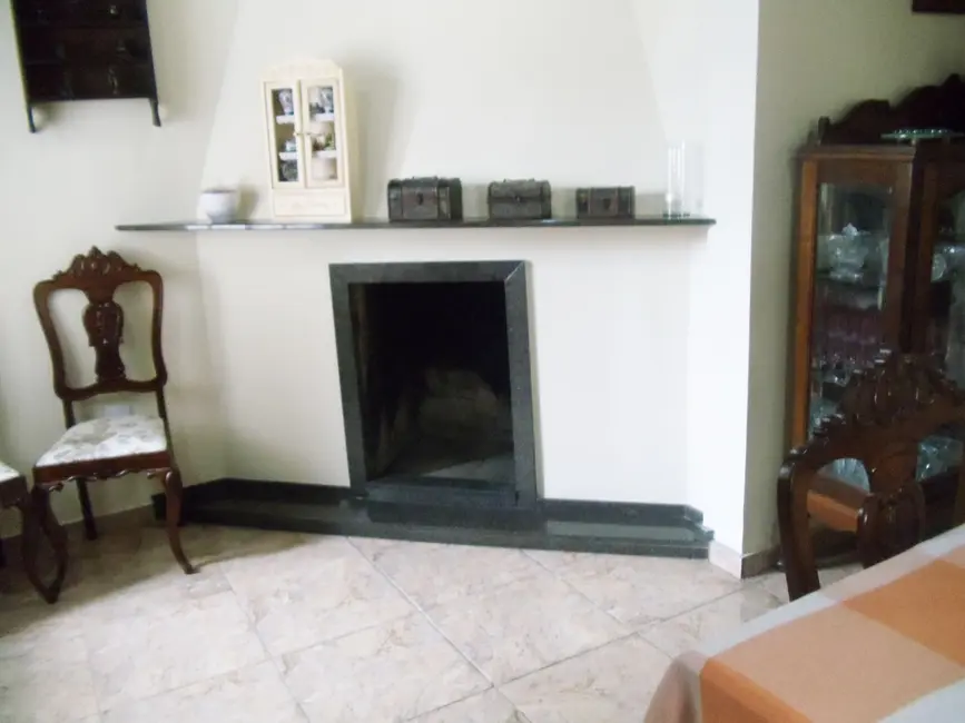 Foto 7 de Casa com 3 quartos à venda e para alugar, 230m2 em Centro, Guarapuava - PR