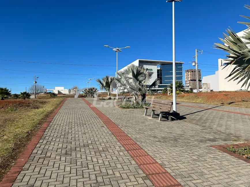 Foto 5 de Terreno / Lote à venda, 279m2 em Guarapuava - PR