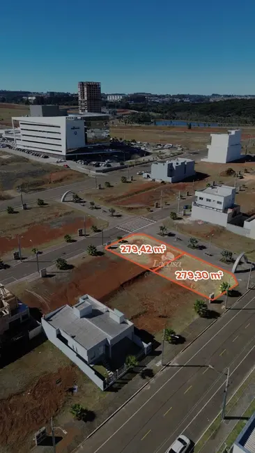 Foto 1 de Terreno / Lote à venda, 279m2 em Guarapuava - PR