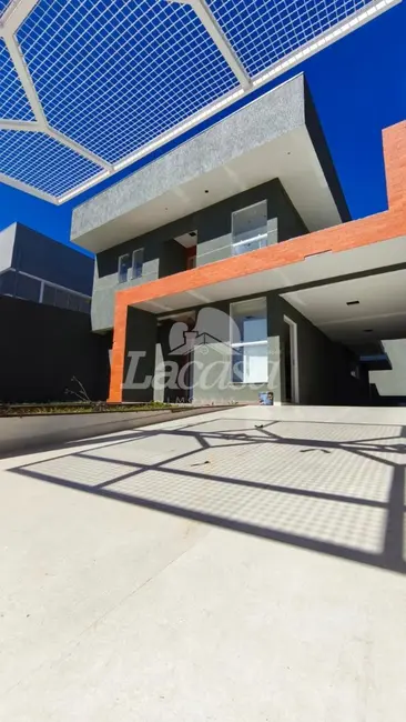 Foto 4 de Sobrado com 4 quartos à venda, 240m2 em Santana, Guarapuava - PR