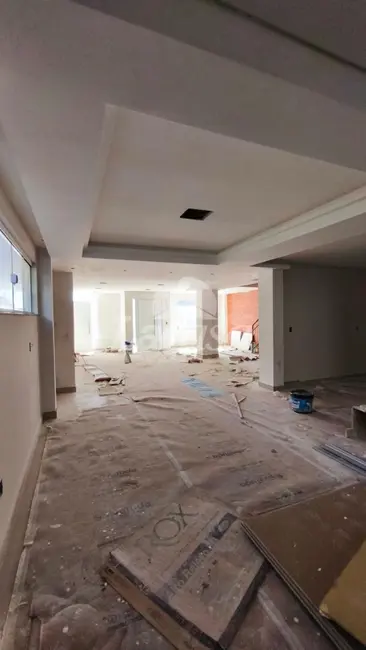 Foto 7 de Sobrado com 4 quartos à venda, 240m2 em Santana, Guarapuava - PR