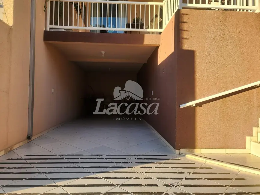 Foto 2 de Casa com 3 quartos à venda, 110m2 em Santa Cruz, Guarapuava - PR