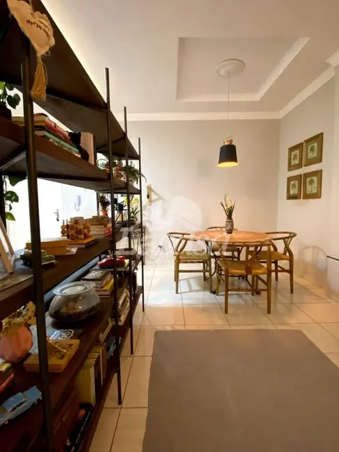 Foto 4 de Apartamento com 2 quartos à venda, 88m2 em Trianon, Guarapuava - PR