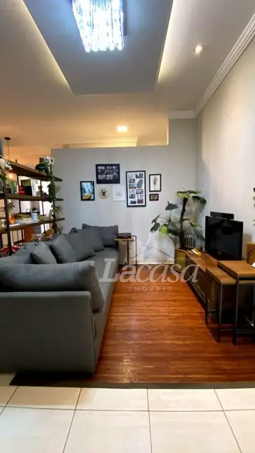 Foto 2 de Apartamento com 2 quartos à venda, 88m2 em Trianon, Guarapuava - PR