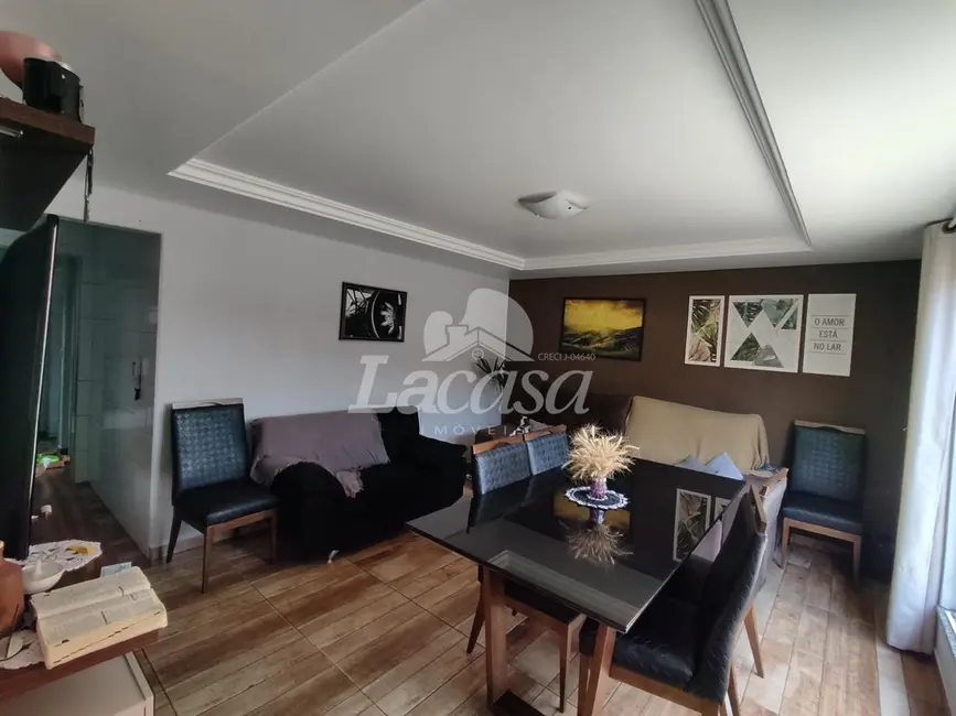 Foto 3 de Casa com 3 quartos à venda, 90m2 em Santana, Guarapuava - PR