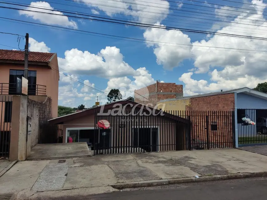 Foto 2 de Casa com 3 quartos à venda, 90m2 em Santana, Guarapuava - PR