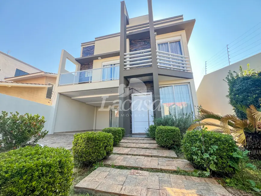 Foto 3 de Sobrado com 3 quartos à venda e para alugar, 261m2 em Batel, Guarapuava - PR