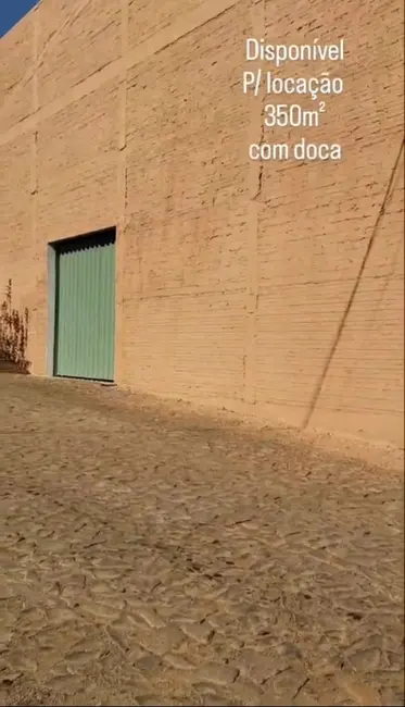 Foto 2 de Armazém / Galpão para alugar, 350m2 em Boqueirão,  - PR