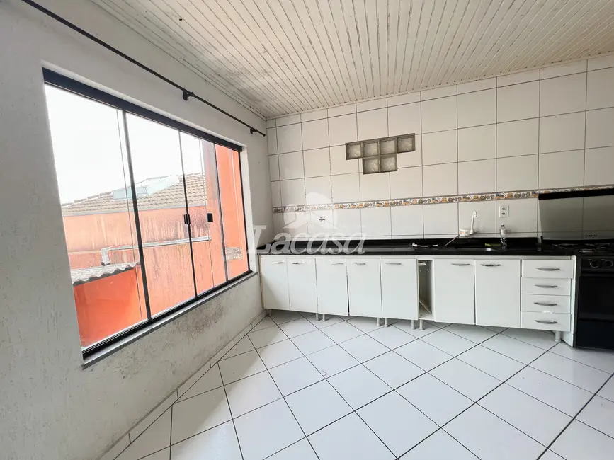 Foto 7 de Casa com 3 quartos para alugar, 80m2 em Centro, Guarapuava - PR