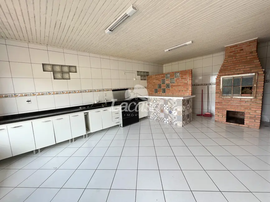 Foto 5 de Casa com 3 quartos para alugar, 80m2 em Centro, Guarapuava - PR