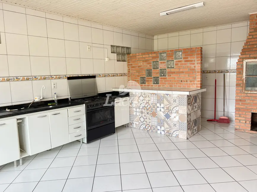 Foto 6 de Casa com 3 quartos para alugar, 80m2 em Centro, Guarapuava - PR