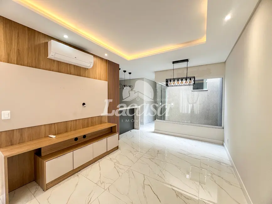 Foto 3 de Casa com 2 quartos à venda, 85m2 em Morro Alto, Guarapuava - PR