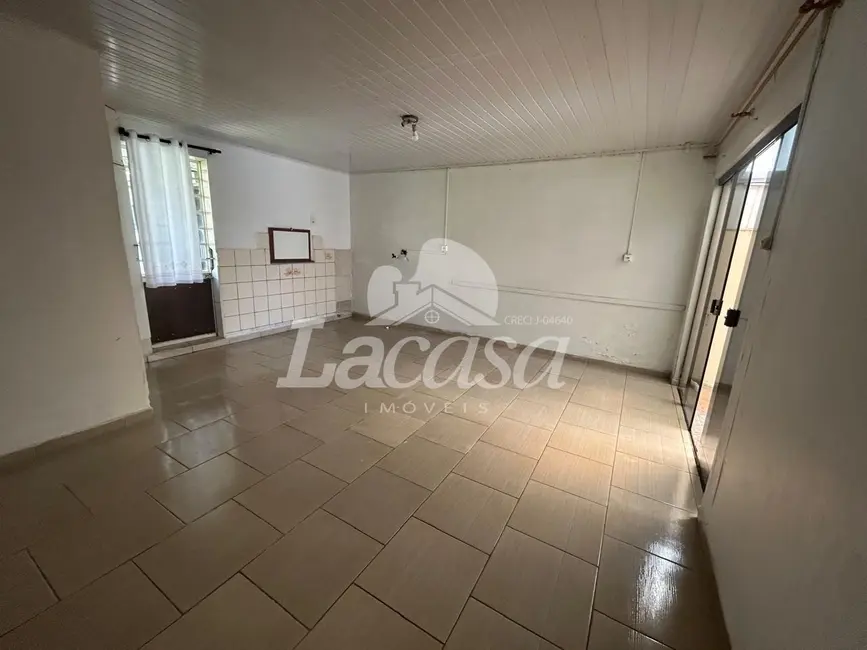 Foto 9 de Casa com 3 quartos à venda, 144m2 em Dos Estados, Guarapuava - PR