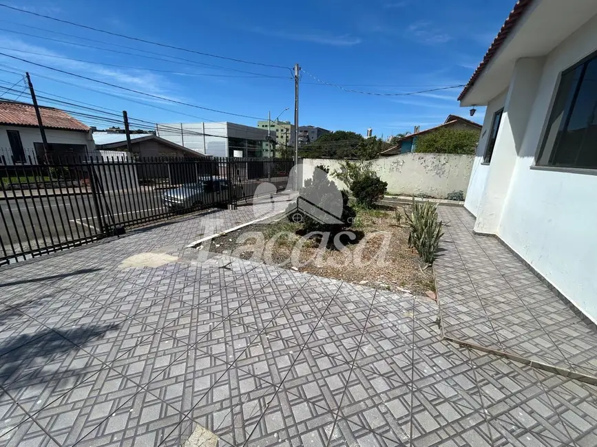 Foto 1 de Casa com 3 quartos à venda, 144m2 em Dos Estados, Guarapuava - PR