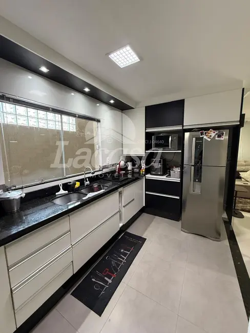 Foto 4 de Sobrado com 3 quartos à venda, 153m2 em Alto da XV, Guarapuava - PR