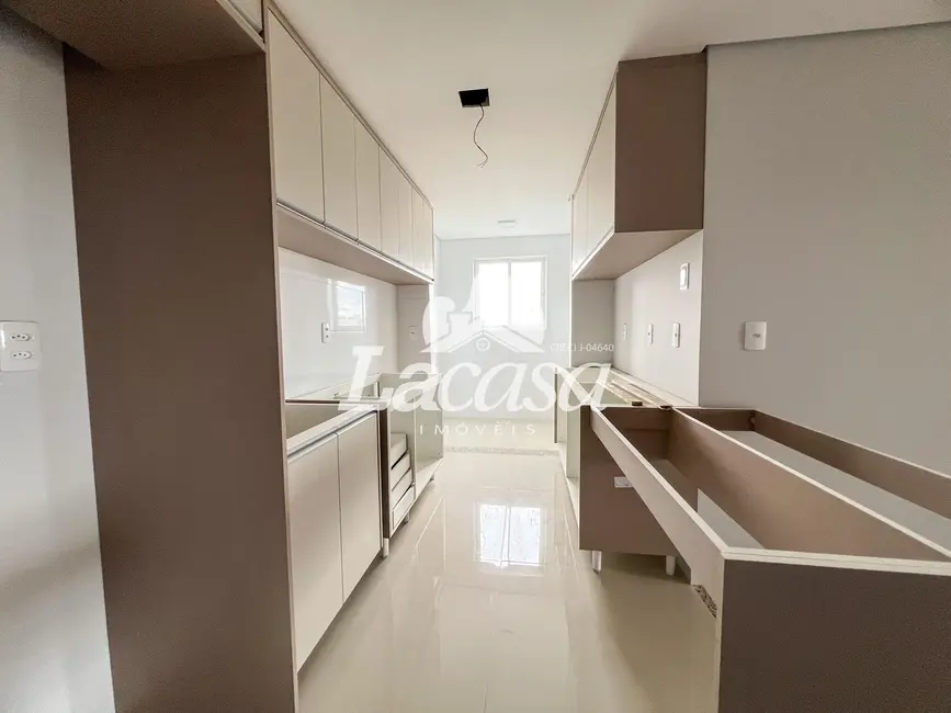 Foto 3 de Apartamento com 2 quartos à venda, 71m2 em Santana, Guarapuava - PR