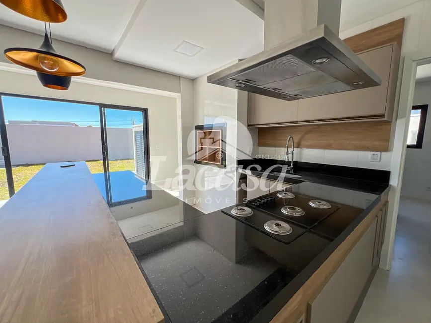 Foto 9 de Sobrado com 4 quartos à venda, 219m2 em Guarapuava - PR