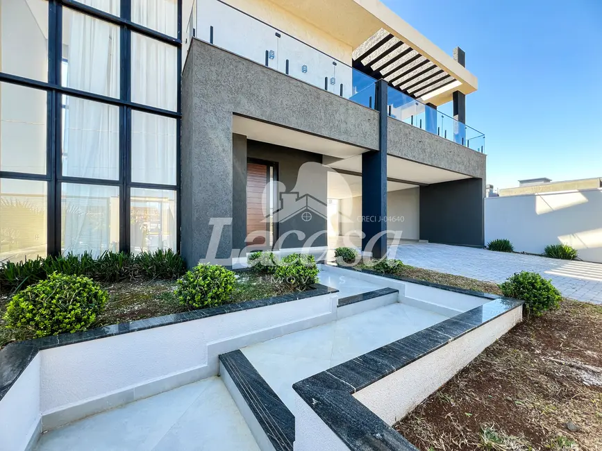 Foto 3 de Sobrado com 4 quartos à venda, 219m2 em Guarapuava - PR