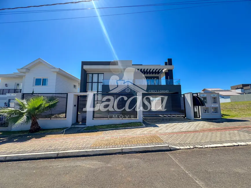 Foto 1 de Sobrado com 4 quartos à venda, 219m2 em Guarapuava - PR