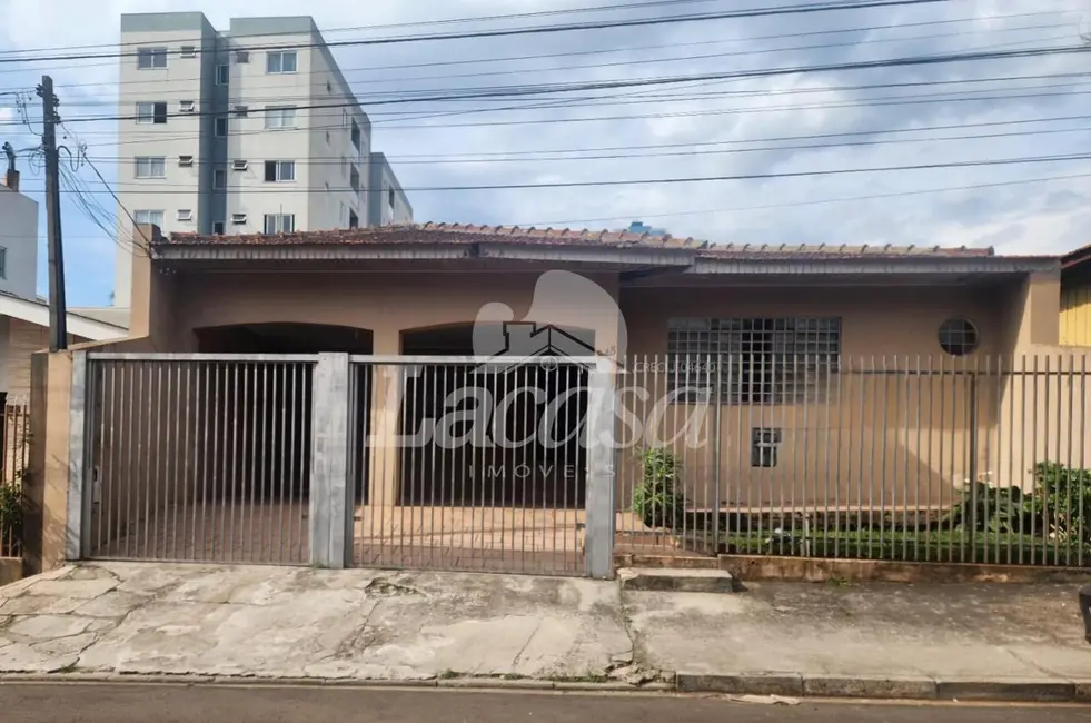 Foto 1 de Casa com 3 quartos à venda, 250m2 em Trianon, Guarapuava - PR