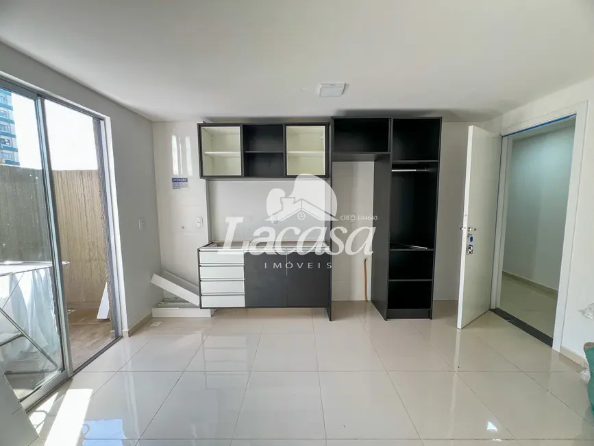 Foto 3 de Apartamento com 1 quarto para alugar, 20m2 em Centro, Guarapuava - PR