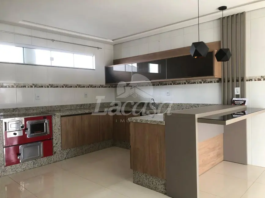 Foto 9 de Casa com 3 quartos à venda, 133m2 em Boqueirão, Guarapuava - PR
