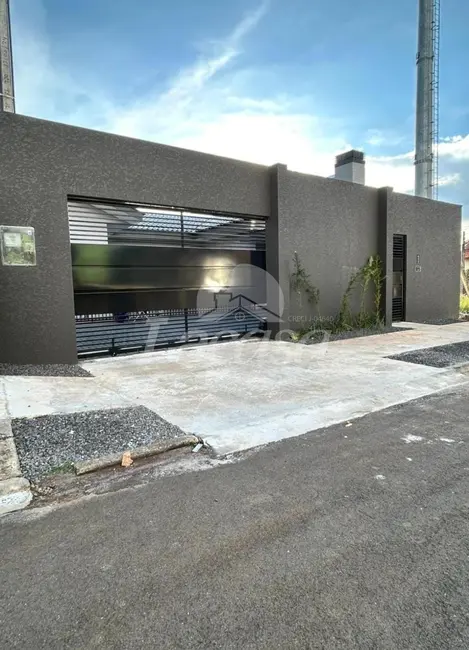 Foto 2 de Casa com 3 quartos à venda, 100m2 em Santana, Guarapuava - PR