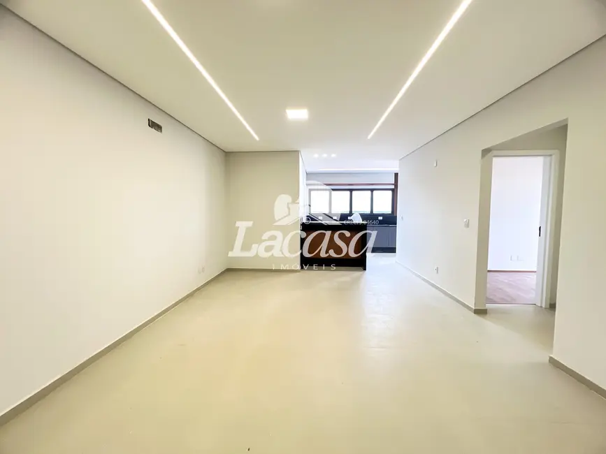 Foto 4 de Apartamento com 3 quartos para alugar, 150m2 em Alto da XV, Guarapuava - PR