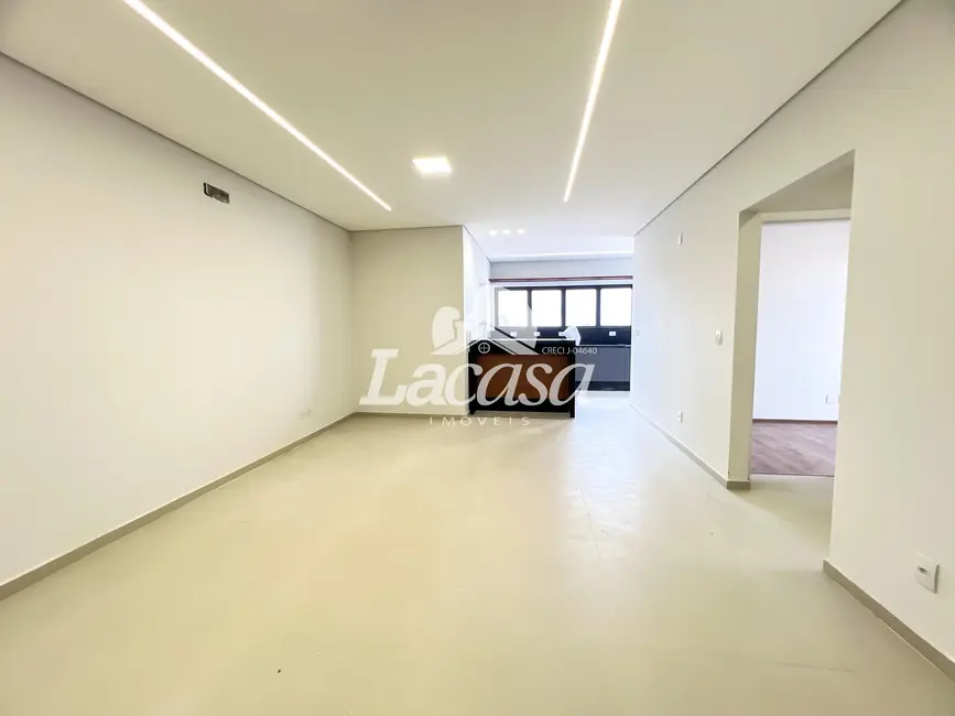 Foto 3 de Apartamento com 3 quartos para alugar, 150m2 em Alto da XV, Guarapuava - PR