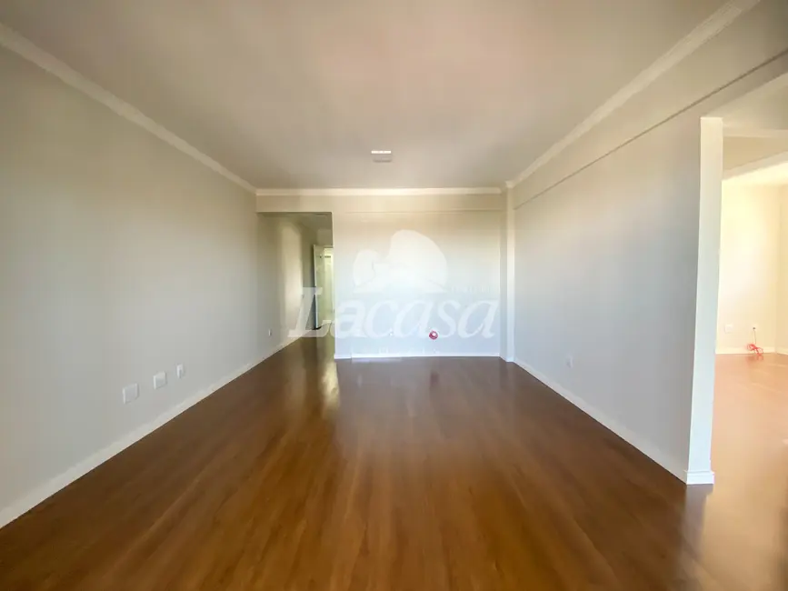 Foto 2 de Apartamento com 3 quartos à venda, 98m2 em Centro, Guarapuava - PR