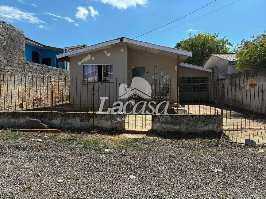 Foto 1 de Casa com 3 quartos à venda, 70m2 em Industrial, Guarapuava - PR