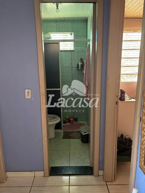 Foto 5 de Casa com 3 quartos à venda, 70m2 em Industrial, Guarapuava - PR