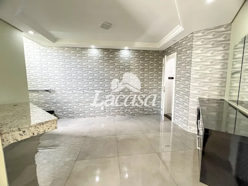 Foto 7 de Sobrado com 2 quartos à venda, 204m2 em Santana, Guarapuava - PR