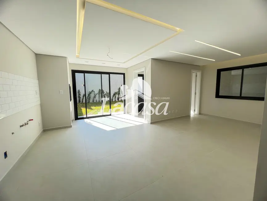 Foto 8 de Sobrado à venda, 156m2 em Boqueirão, Guarapuava - PR