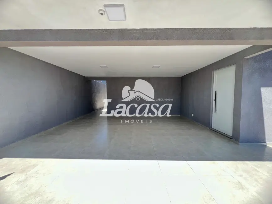 Foto 4 de Casa com 3 quartos à venda, 162m2 em Boqueirão, Guarapuava - PR