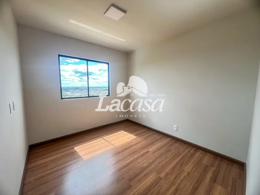 Foto 4 de Apartamento com 2 quartos à venda, 50m2 em Batel, Guarapuava - PR