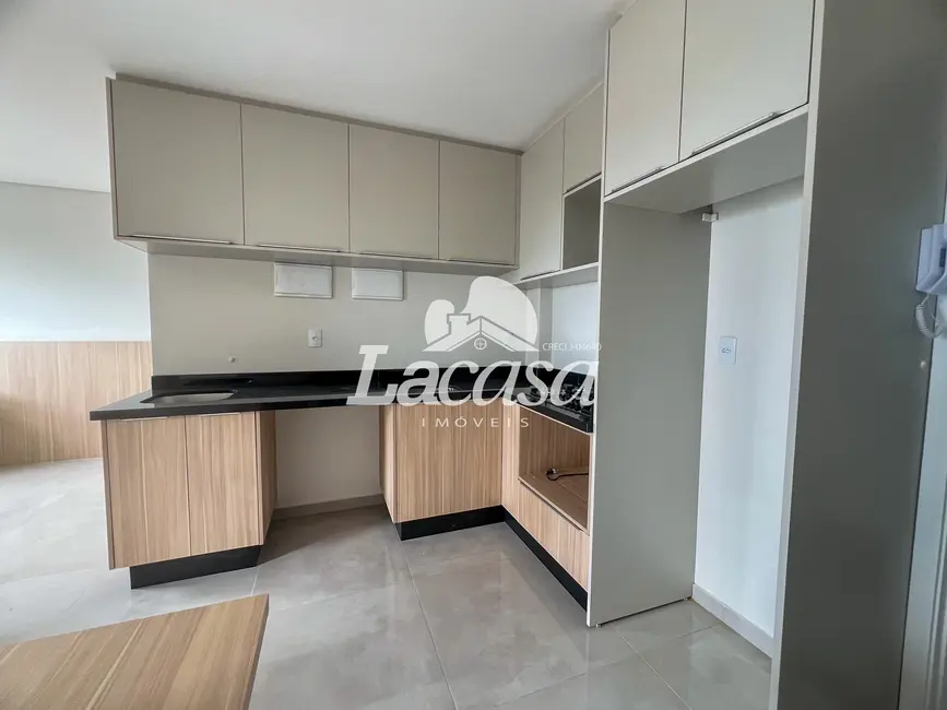 Foto 2 de Apartamento com 1 quarto para alugar, 35m2 em Santa Cruz, Guarapuava - PR