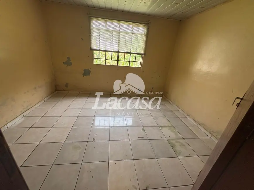 Foto 6 de Casa com 3 quartos para alugar, 81m2 em Santana, Guarapuava - PR