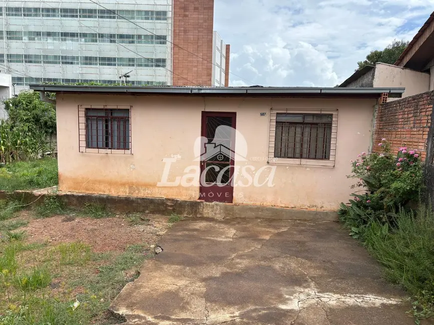Foto 1 de Casa com 3 quartos para alugar, 81m2 em Santana, Guarapuava - PR